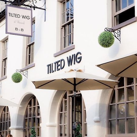 Tilted Wig Hotel Уоруик Екстериор снимка